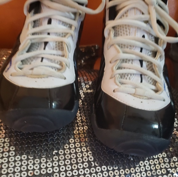 nike foamposite boys